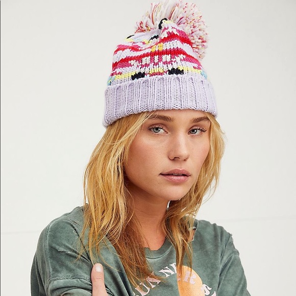Free People Accessories - FREE PEOPLE Pixie Pom Beanie Cream Multicolor NWT